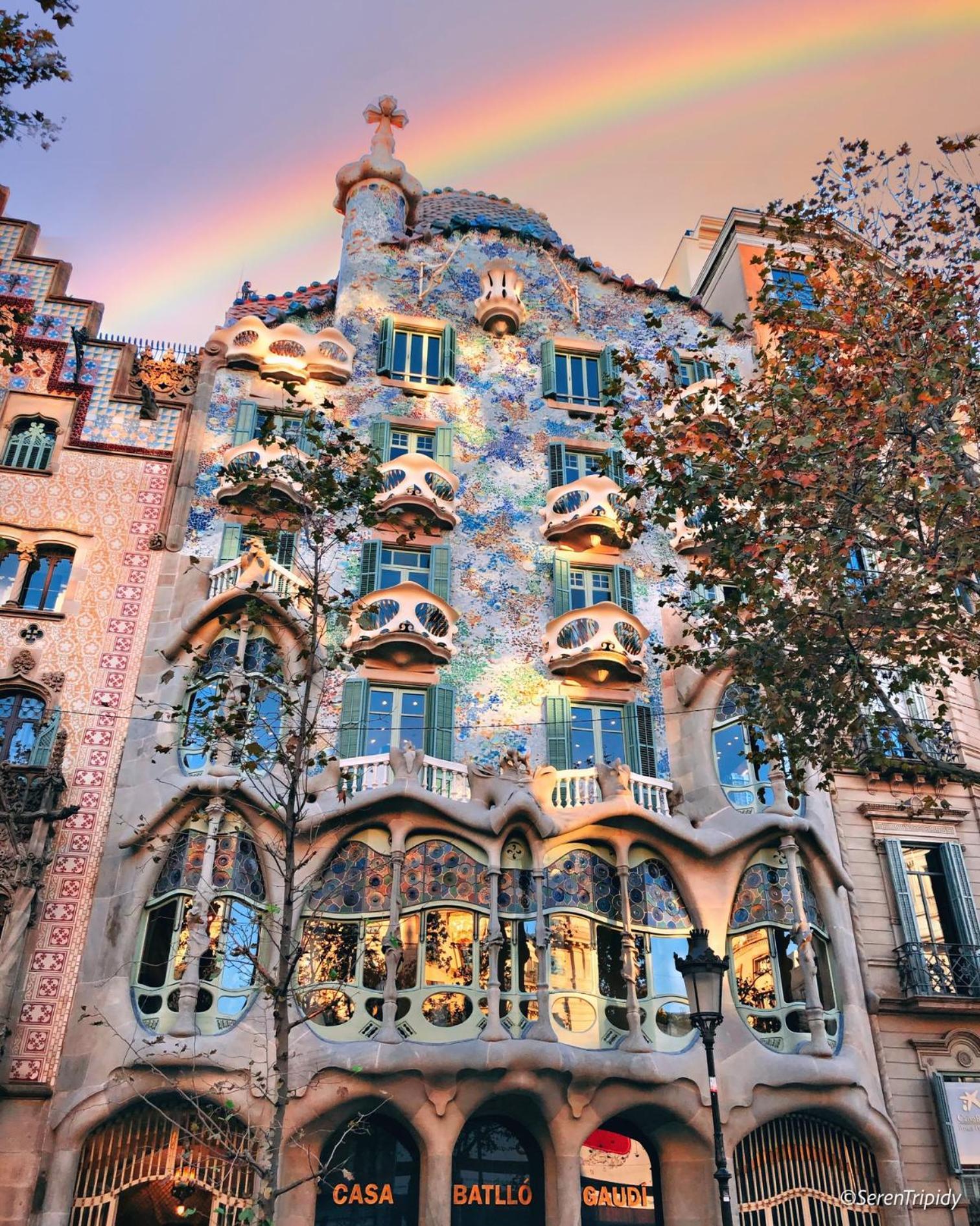 Rooms In Spacious Apartment In City Center Barcelona Exterior photo