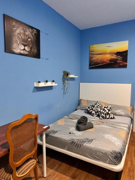 Rooms In Spacious Apartment In City Center Barcelona Exterior photo